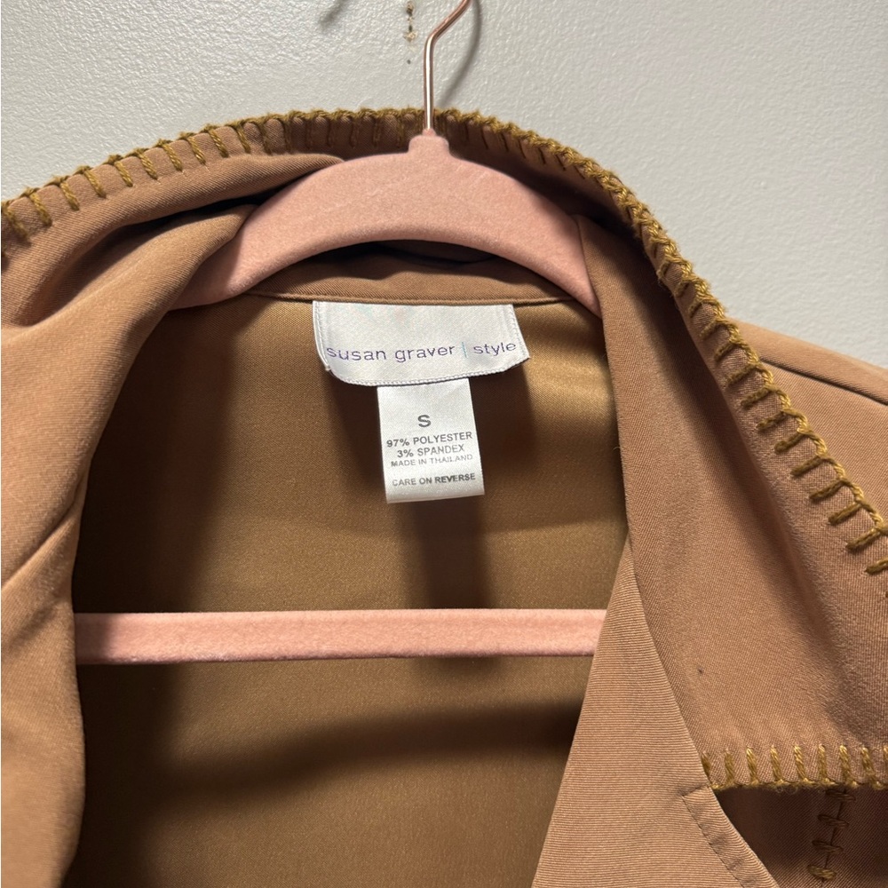 Lightweight Button-Front Jacket - Picture 2 of 6